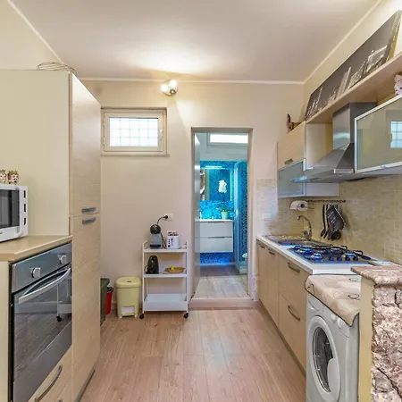 Charming With A Large Terrace Just A Few Minutes' Walk From The And The Downtawn At 15 Minutes From Taormina * Giardini-Naxos